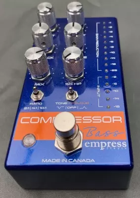 Empress Effects - Bass Compressor Pedal - Blue 2